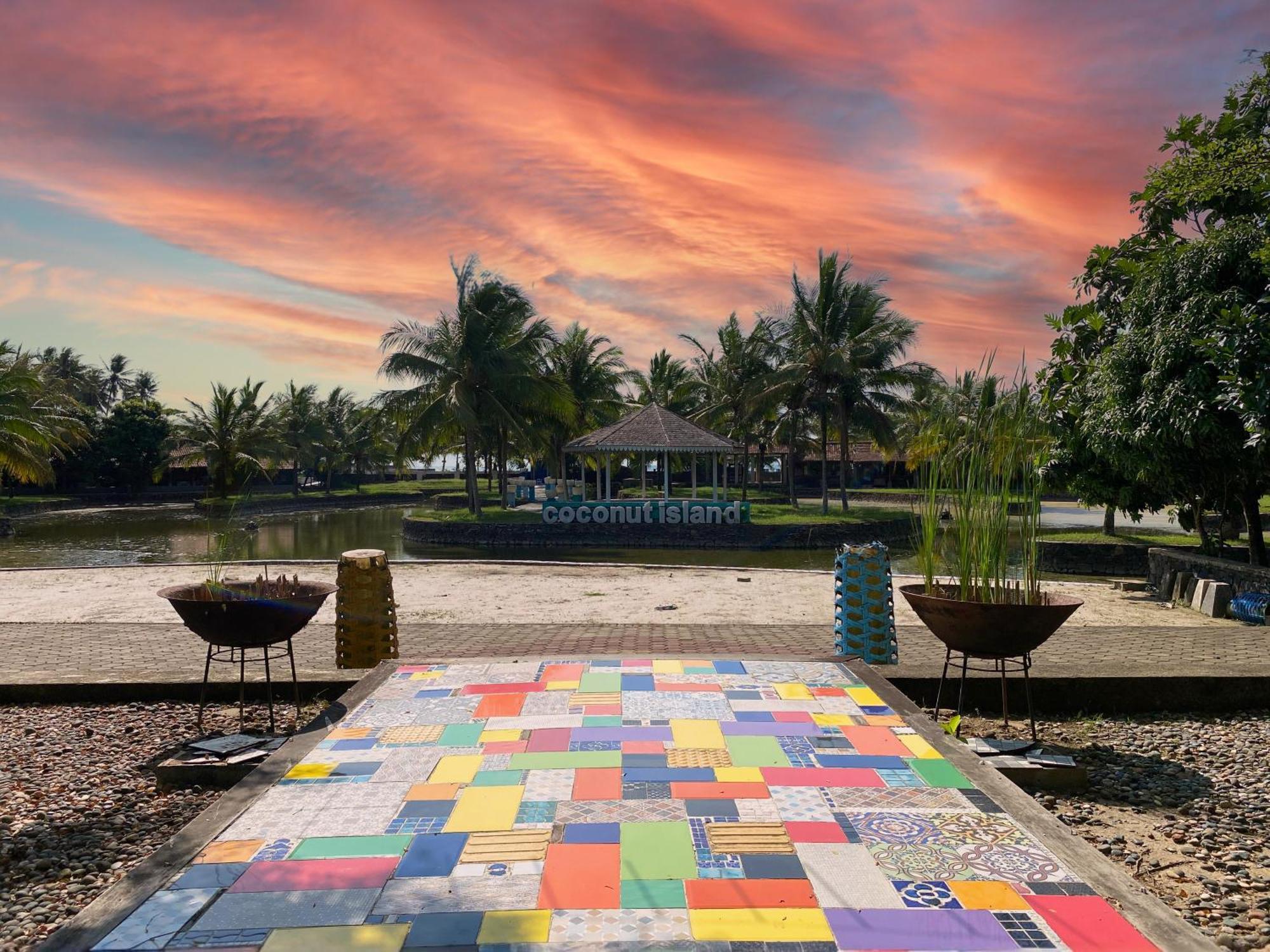 Avery Coconut Island Waterpark Beach Resort Carita Luaran gambar